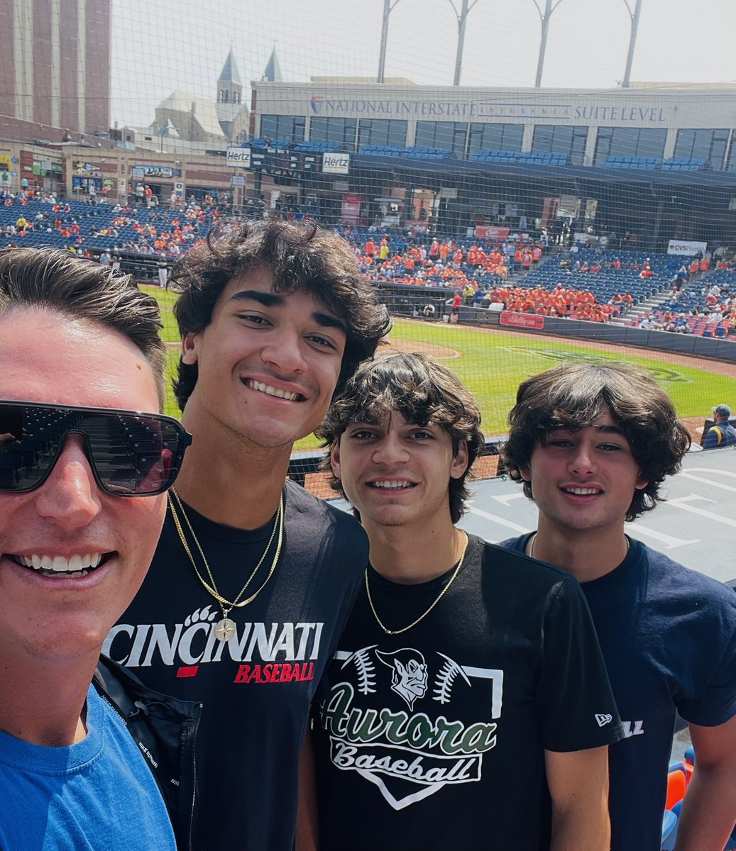 Great running into a few Greenmen Saturday morning at Canal Park taking in some State Championship Baseball! #UnitedGreenmen @AuroraBaseball @auroraathletics @Greenmensteward @AHS_SeanBaker @torresv4msu @DrPMilcetich @ahsallsports @HarmonHighPTO @HarmonPrincipal  @GreenmenGO