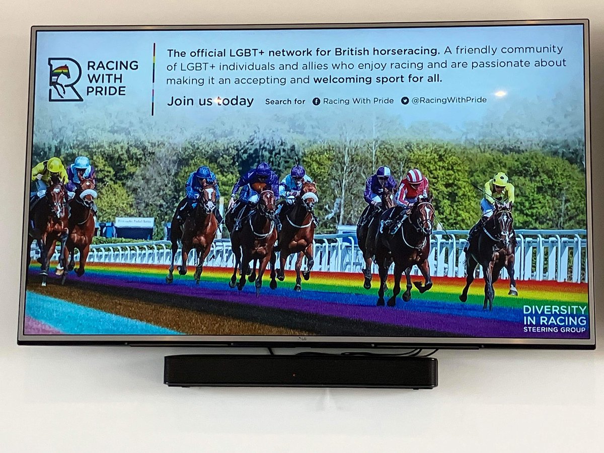 Very well done to the winning connections of Bergentown in the @BangorRaces Tote Supporting @RacingWithPride Novices’ H’cap Stakes. Understandably too hot for the winner to wear the rug but fantastic to raise awareness of RWP! Thank you @UKToteGroup 🙌🏽🏳️‍🌈🏳️‍⚧️🐎