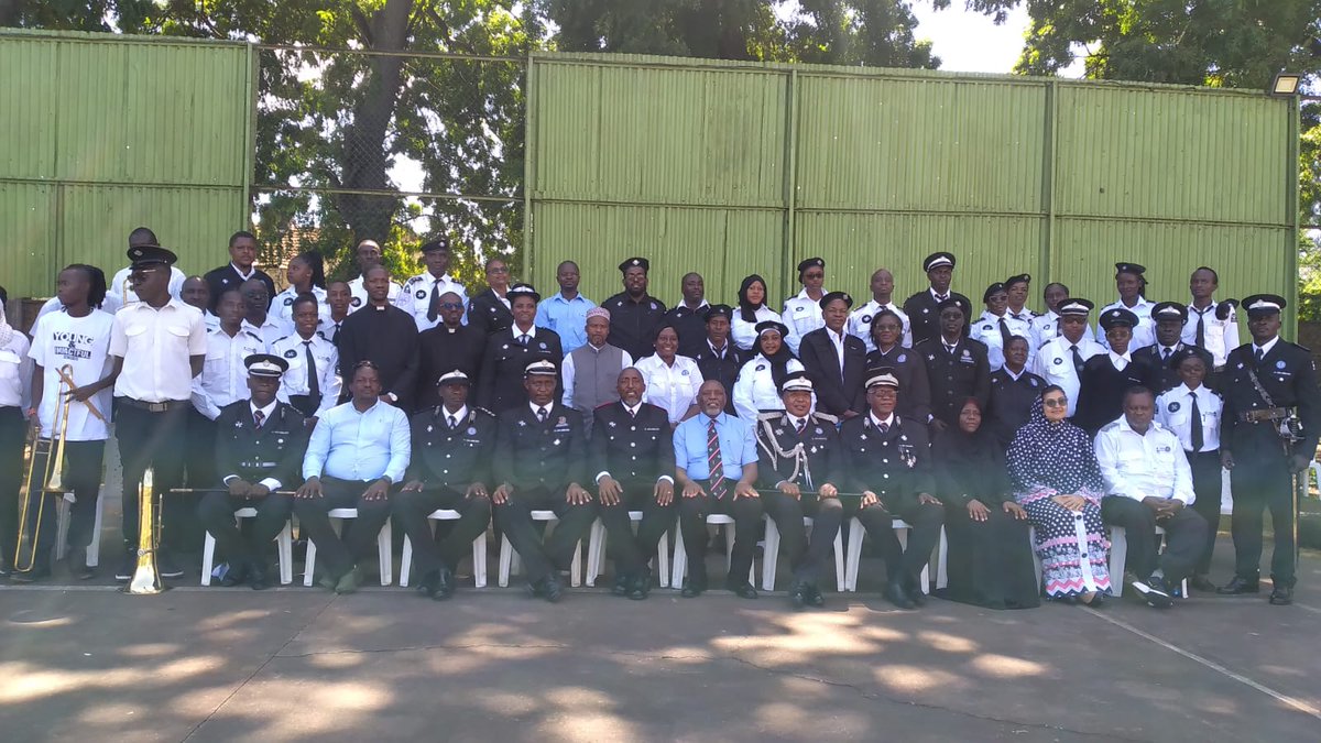Prior_Ke's tweet photo. The annual parade season is upon us!
A photo from the KPA parade and inspection ceremony held today in Mombasa. Happy to see volunteers from the Coast Region  and KPA region coming together in service of humanity.
#isLit 
#TisTheSeason
#SJAKBrigade https://t.co/QF2PrcPHBp