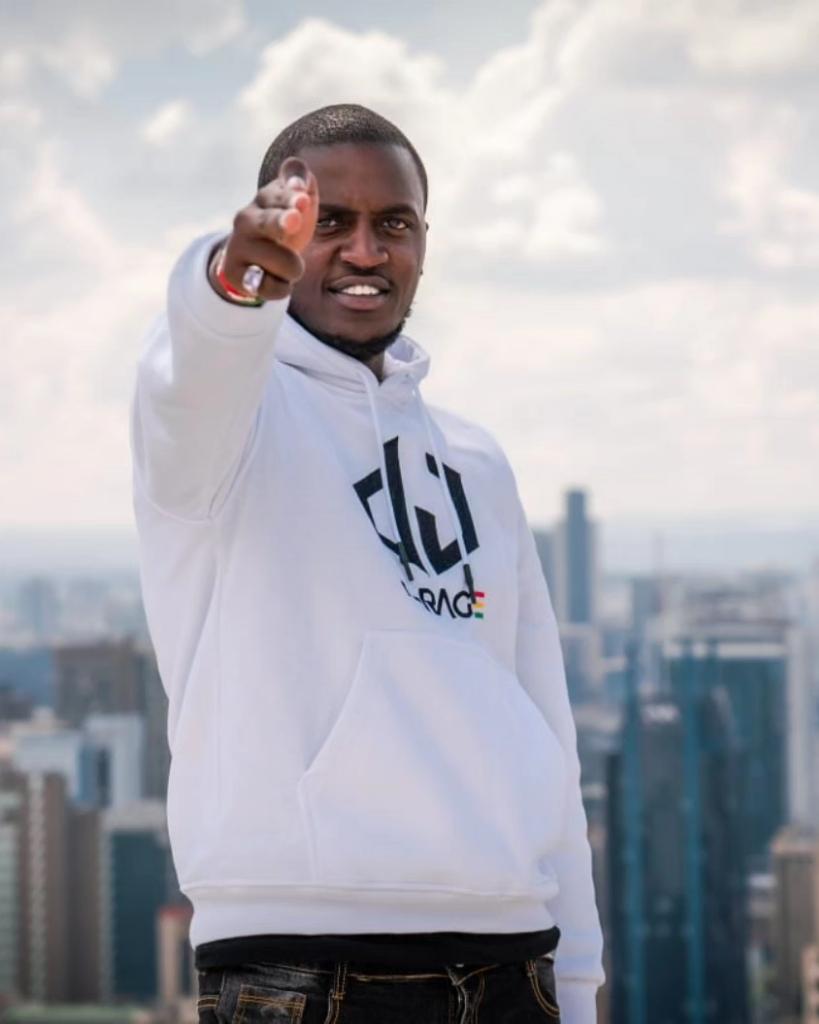 Rada Ni gani hapo Mtaani? #InnaYardReggae is live and direct for good reggae vibes. Where are you watching us from? Drop your request now pia usisahau kusalimia mbogi yako!!