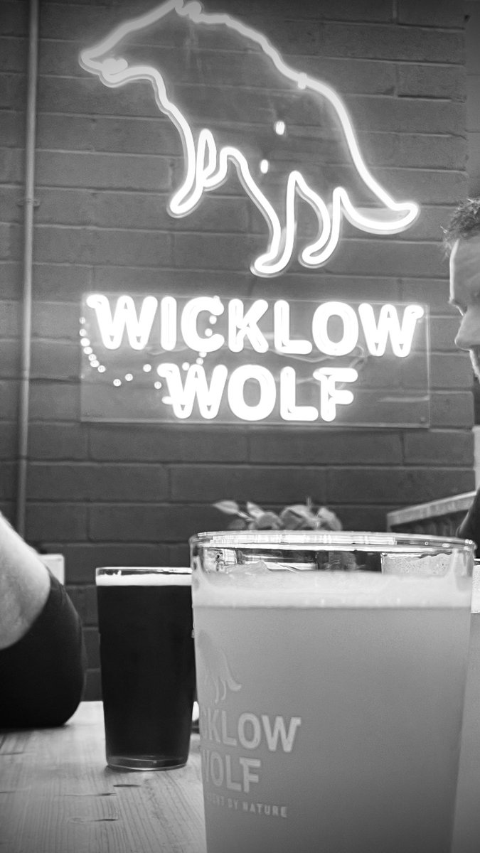 dirwinistheman's tweet photo. ⁦@WWolfBrewery⁩ The after-tour party continues. https://t.co/WdL7re1A1b