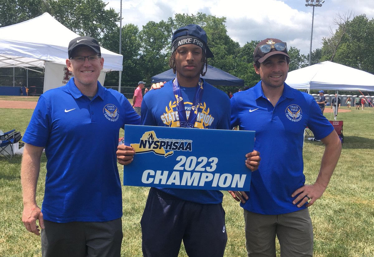 🔥A couple more pics from Middletown, where IHS sprinter Mekhi Christensen (100 meters) became the school's first <a href="/NYSPHSAA/">NYSPHSAA</a>  champion in track &amp; field since 2012 (Ryan Cribbin, shot put)! His 10.63 seconds was .01 off his best.

Pictured with coaches Matt Tytler and Aaron Nobles!