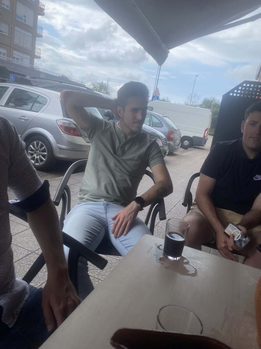 ferxusantos_'s tweet photo. Desfondado
Pidiendo el final
Fraude
@Lendoirox https://t.co/cJy7EEGfV9