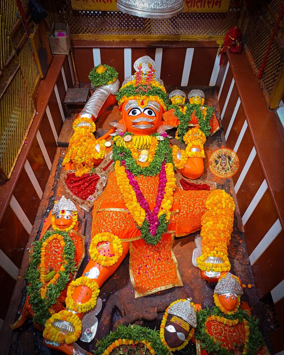 Jai Shri Ram

Drop a pic of Hanumanji here!