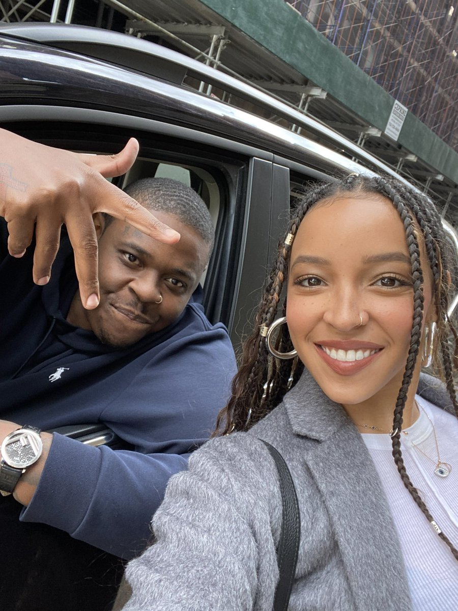 StephonBoss's tweet photo. TB w/ @Tinashe https://t.co/XZTF3dj45T