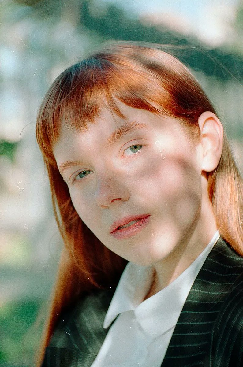 lomography's tweet photo. For this wonderful series of portraits, photographer Alessandro Scepi used the #Petzval80.5 f/1.9 MKII Art Lens for the first time combined with a #Lomo400 film. Read on #Lomography: https://t.co/z3vUQDKZLe #lomographyartlens https://t.co/LJ2klnJ733