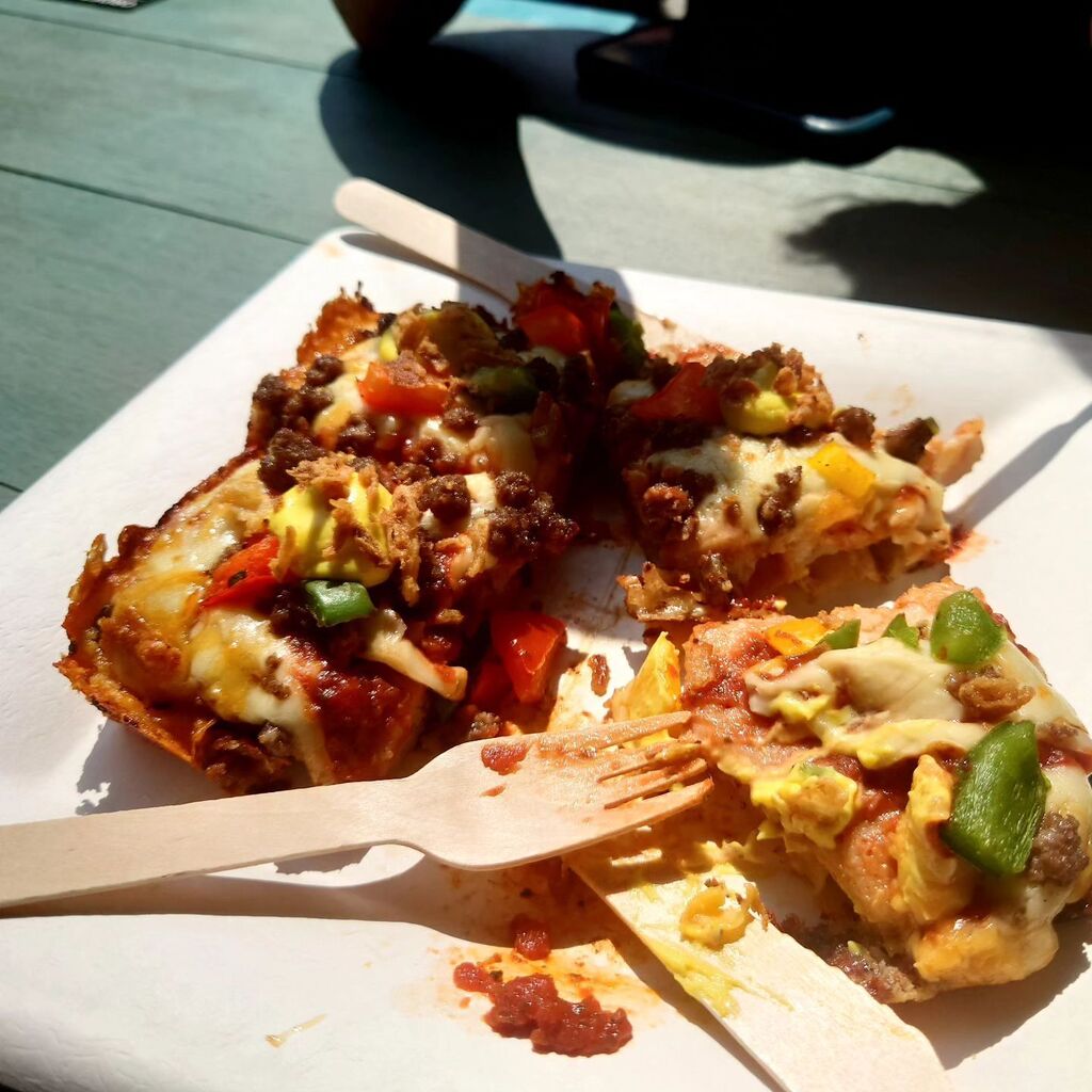 nigeljohnwade's tweet photo. Tried a different pizza at Homies today. Philly Cheese Steak, though I thought it was more of a Sloppy Joe pizza when it arrived. https://t.co/TE1rjKrCPU https://t.co/gnSIWNns4L