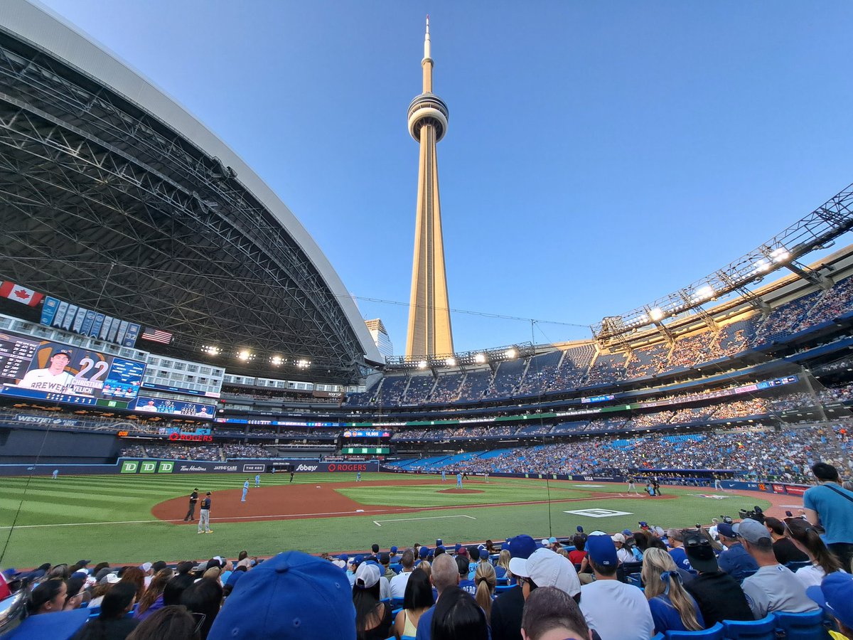 IstheDomeOpen's tweet photo. June 10 - The dome will be OPEN for today’s @BlueJays game vs the Minnesota @Twins at 3:07PM at the @RogersCentre #GoJays #NextLevel  #HappyPrideMonth https://t.co/4C36W0RrLj