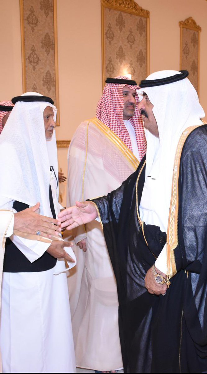 تشرف الشيخ /عبد الله بن خلف الثوري الحربي بالسلام على صاحب السمو الملكي الأمير فيصل بن سلمان أمير منطقة المدينة المنورة أثناء استقبال الشيخ محمد بركة بن مبيريك له في محافظة رابغ 

<a href="/AboMazin_24/">عبدالله الثوري</a>