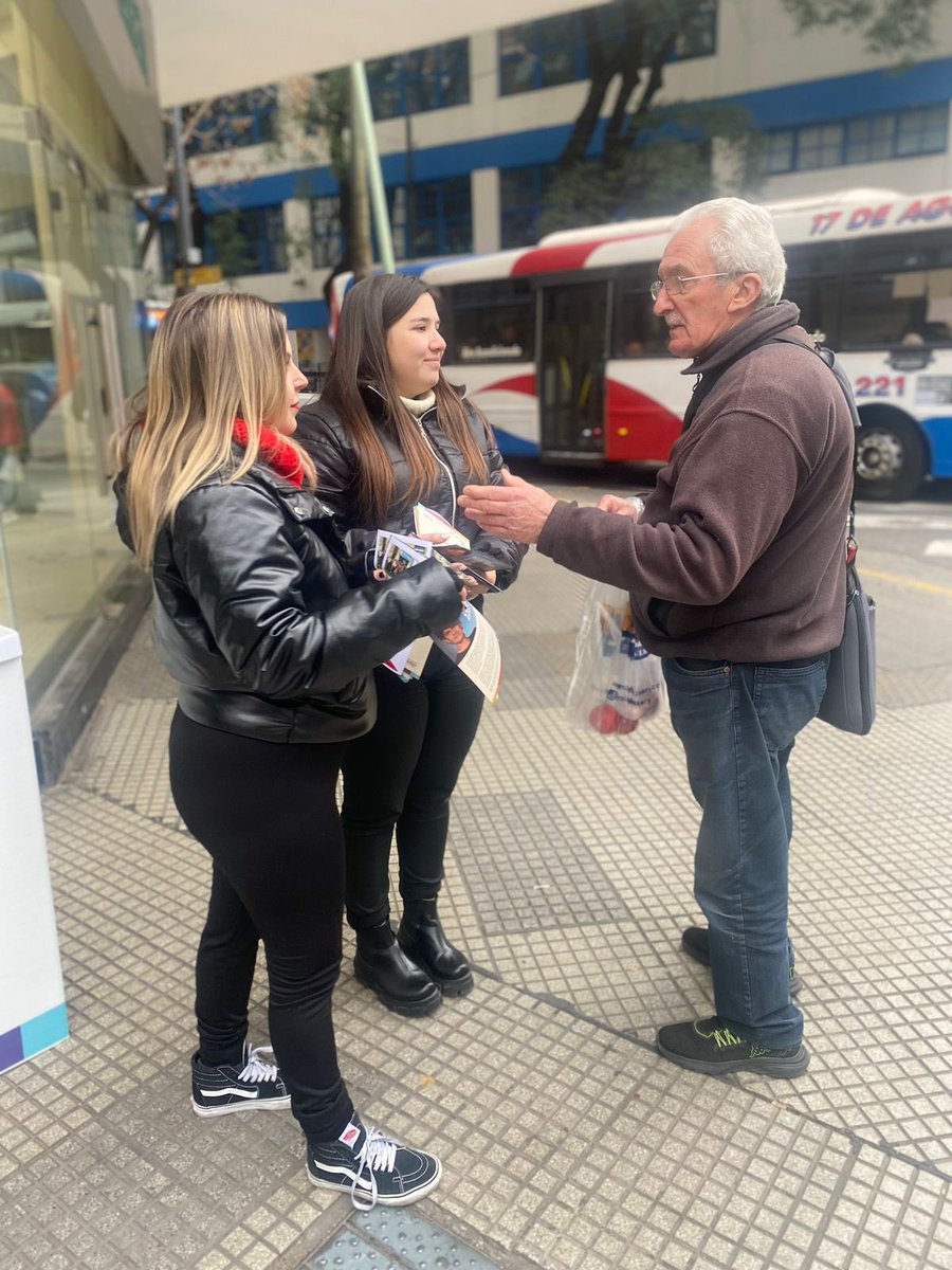 Sábado de Campaña
#LousteauEnLaCiudad
#Caballito
#Comuna6
Estamos en la calle para charlar y seguir contándoles a nuestros vecinos las propuestas de Martin para la
Cuidad
@martinocampoba
@arielalvarezpalma
<a href="/JuventudrxaC6/">Juventud C6 - RadicalesxArgentina</a> 
<a href="/radicalesxarg/">Radicales x Argentina</a>
@ucrcapital @gugalusto