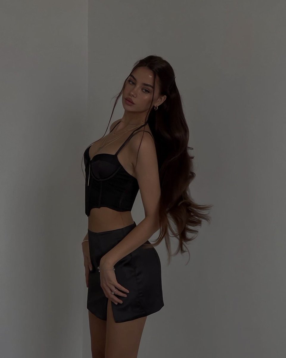 cornedange's tweet photo. ㅤ
            I had a few got
           drunk on you and
            now I’m wasted 

ㅤ https://t.co/zZ1OqpyTrU