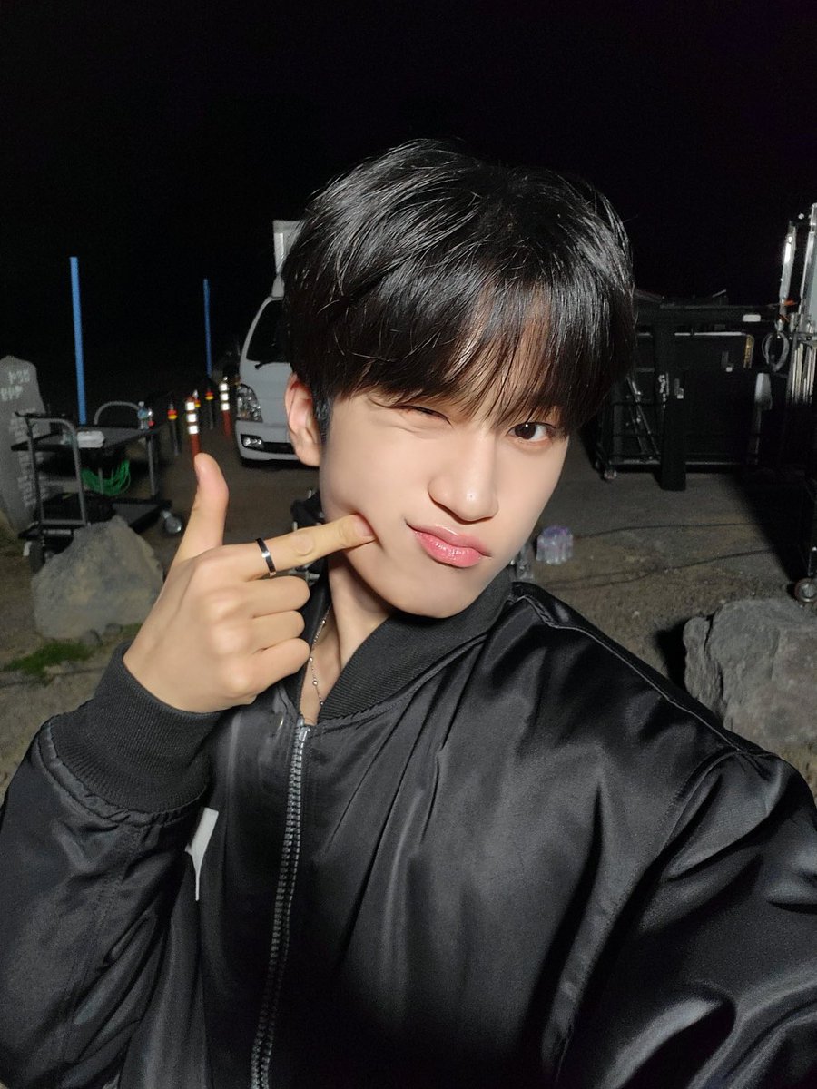 볼 찔러보고 싶다…