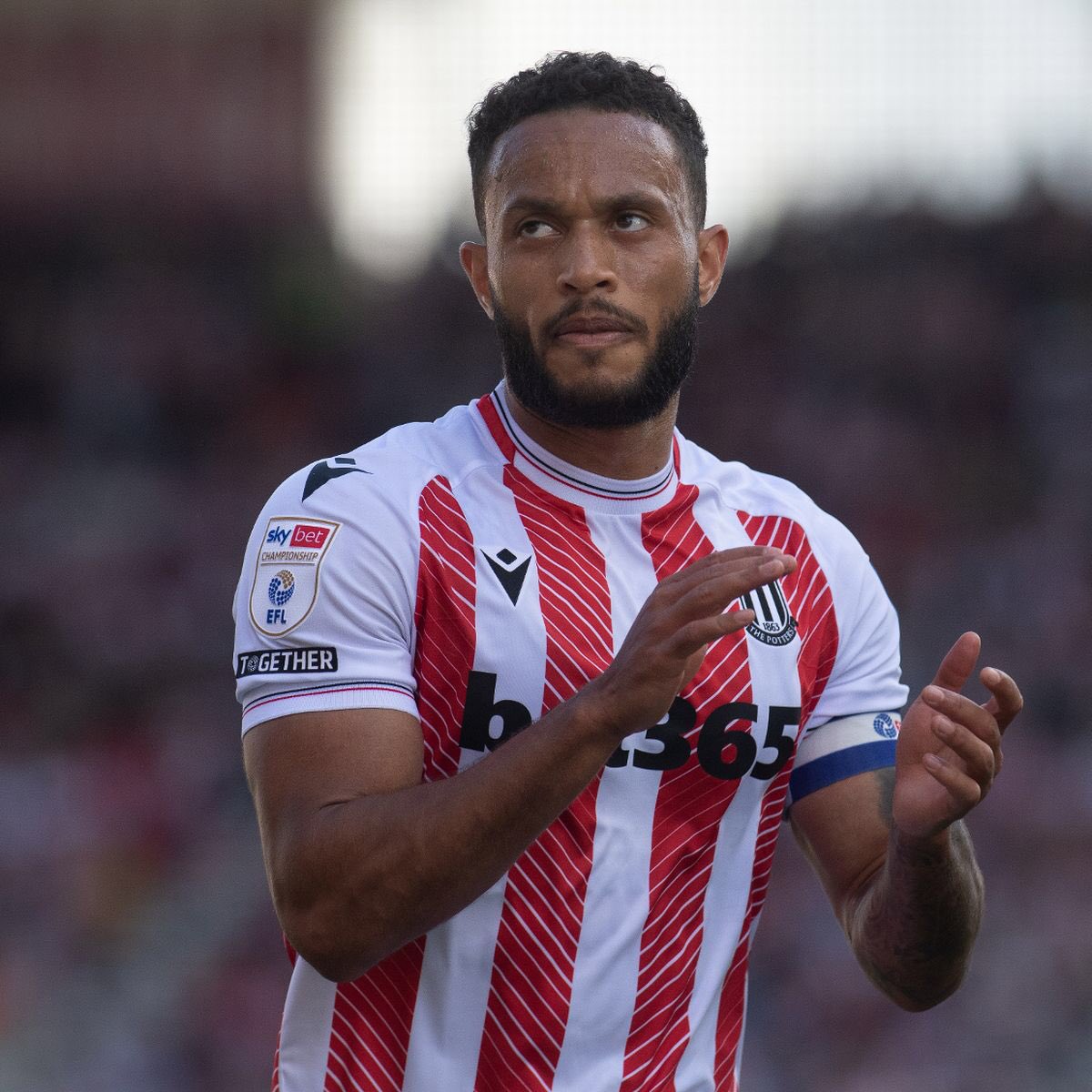 LutonTownExile tweet media