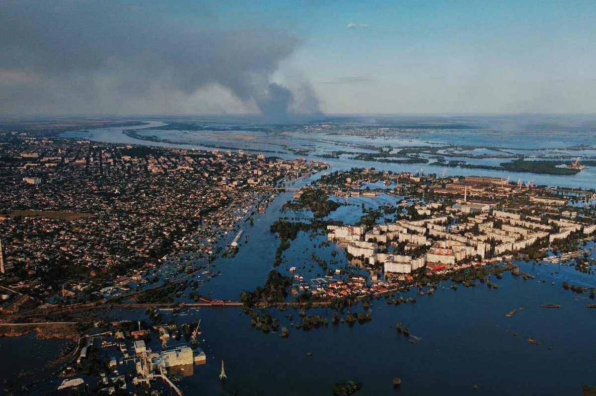 MThingguy's tweet image. Absolute monsters have led to this. We pray that people are still alive but we know that the horrors will only increase once the water goes down.
#Kherson #Khakovkadam #DniproRiver