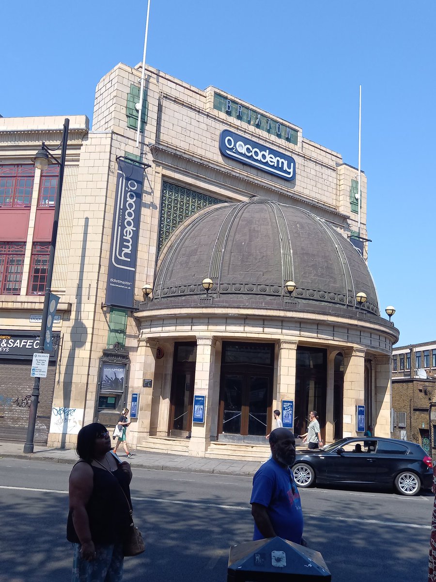 Well, I couldn't visit Brixton without walking past this. #brixtonacademy
