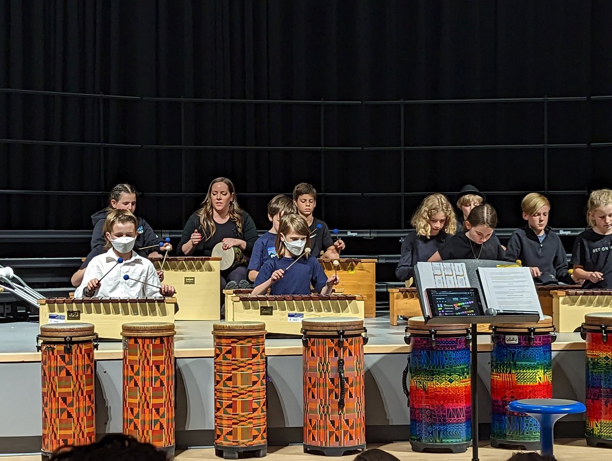 Mrs. Herr tweet media