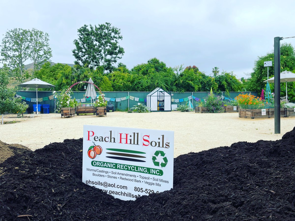 Thank you to amazing garden volunteers and @peachhillsoils from the bottom of our fruit trees’ hearts!!  @lvusd @aew_spartans