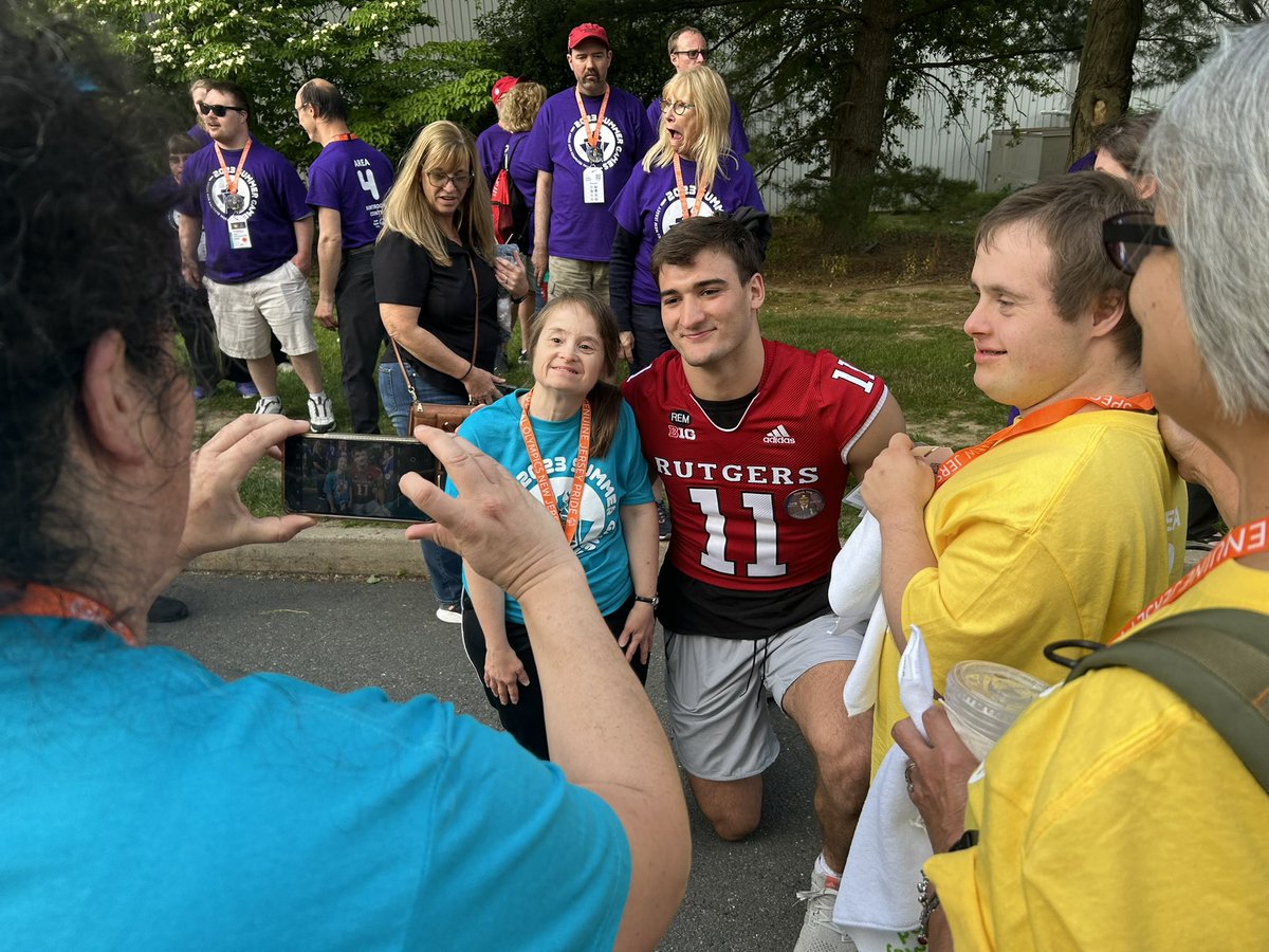 Logan Blake tweet media