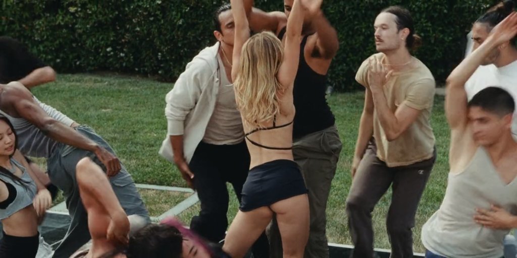 NINETIESWITCH's tweet photo. Parallels: Britney Spears in the 'Make Me' unreleased music video (2016) x Lily-Rose Depp as Jocelyn in 'The Idol' (2023) https://t.co/Tx0FqJezfp