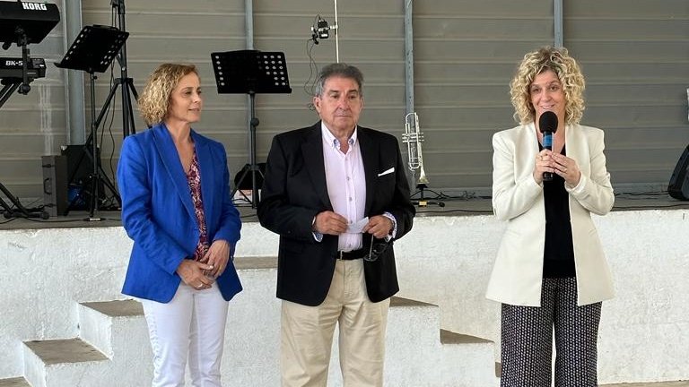 meritxellroige's tweet photo. Gràcies a l'associació de jubilats de #Bitem per convidar-nos, un any més, al dinar de germanor. Contenta de retrobar-nos de nou amb tots vatros! https://t.co/9ORX7VmvFh