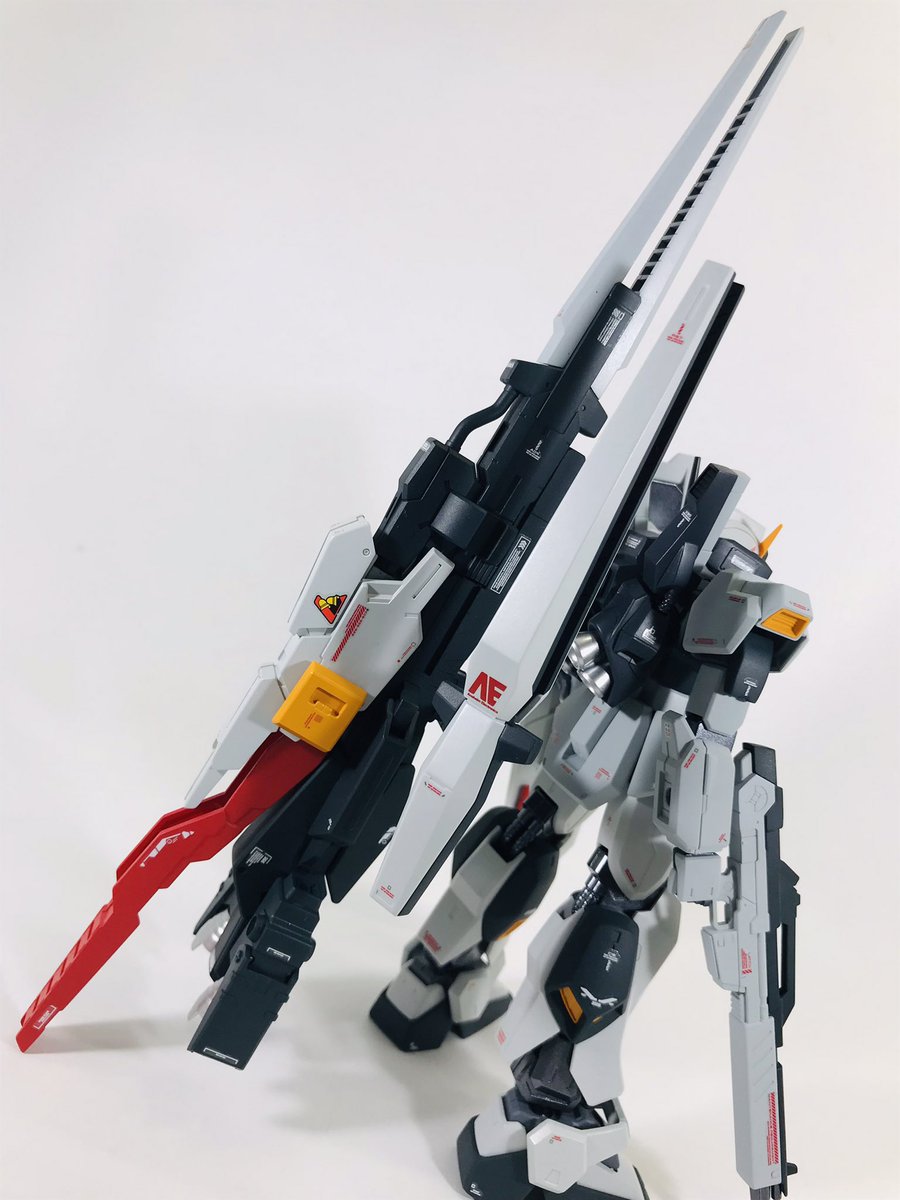 KOSSER8's tweet photo. 福岡νガンダムに触発されて、ガンダムマークⅡに自作のロングレンジ・フィンファンネルを背負わせてみました。 ＃ガンプラ #ロングレンジ・フィンファンネル https://t.co/j74Ic3za8F