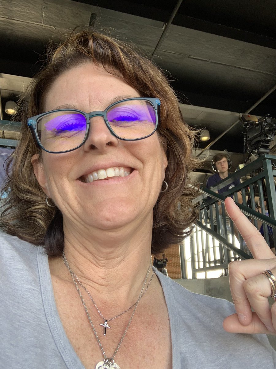 MrsLaneSS's tweet photo. Taking in a Fireflies game, the whole Fam is here, well two are working the game and two are enjoying the game as spectators. LOL Andy got to see two of his really good friends so that makes this day even better! 
The Teen workin real hard! LOL 😍
#letsglow https://t.co/Tv2aVKpiOE