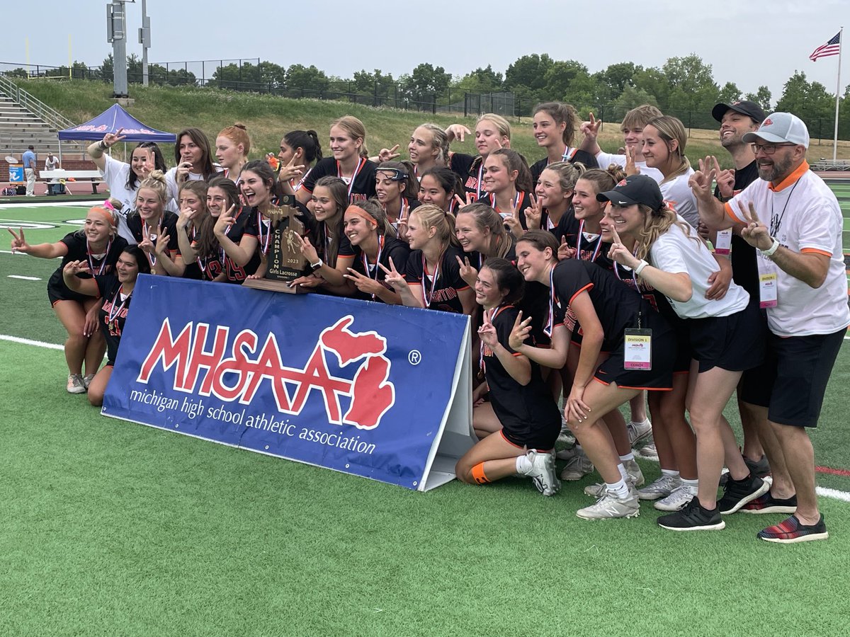 BillKhan's tweet photo. State champs! https://t.co/FggQLEYnxU