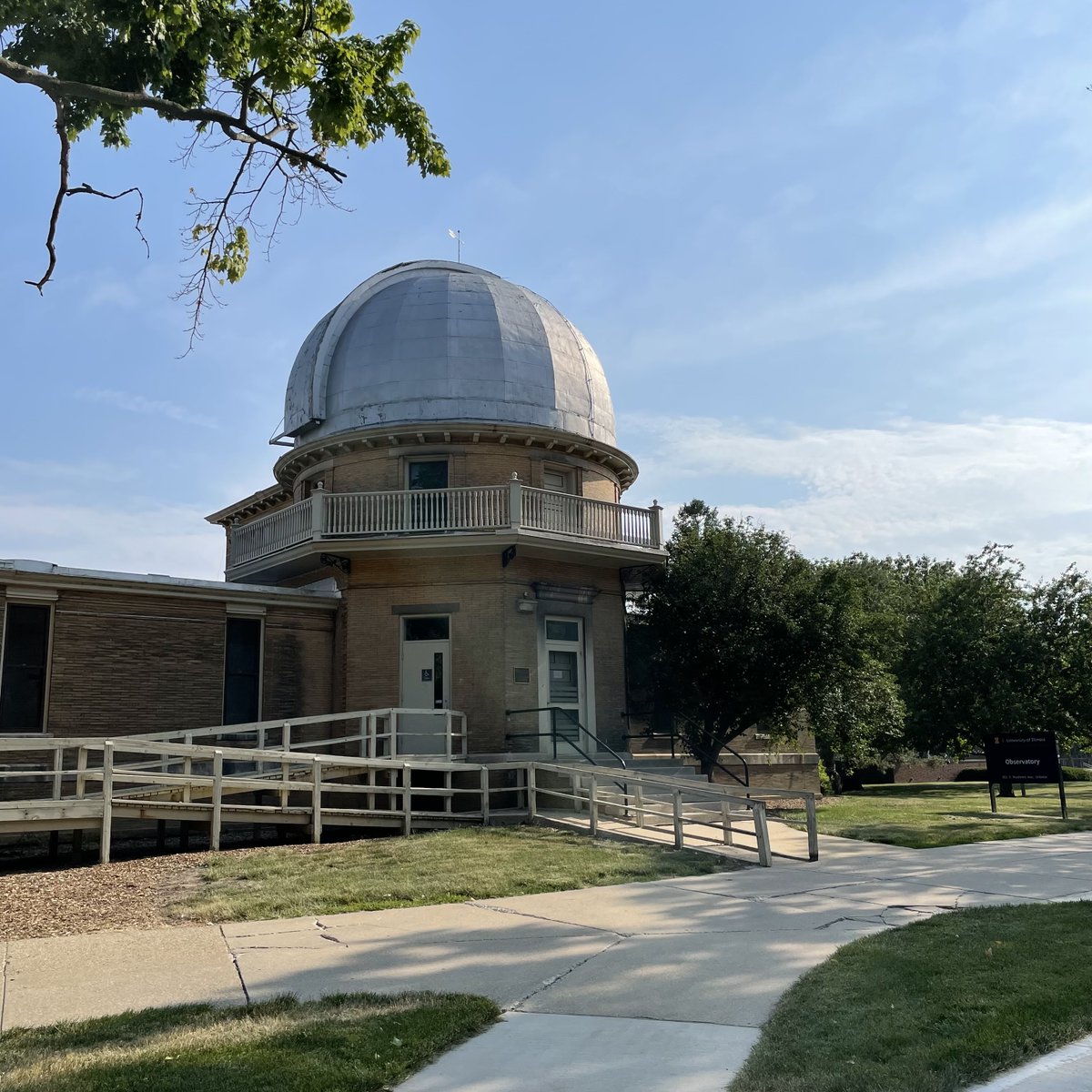 mx_void's tweet photo. π #GameOfShrooms #ShroomDrop 3, The Cosmic Morel π
You can find this sparking dark blue-and-black morel next to the historic observatory building on the University of Illinois campus. https://t.co/HVKDii0lSA