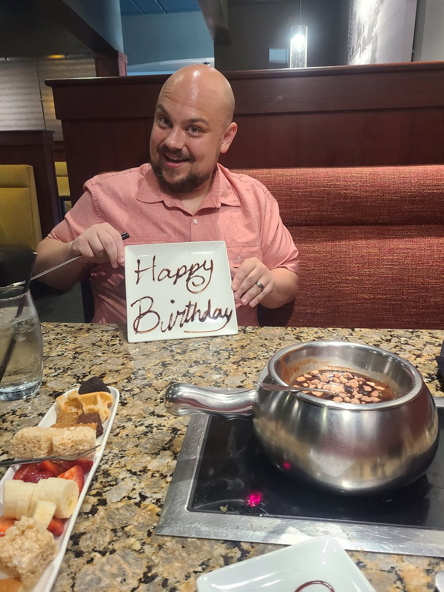 vknoke1's tweet photo. A day of relaxation and celebration in honor of my favorite husband, @LanceStLaurent! 🥳 https://t.co/oVCph1N7NC