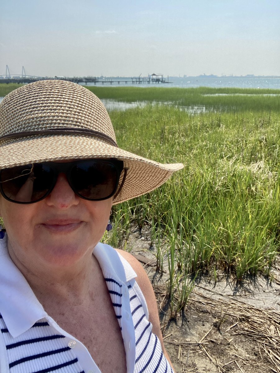 SCDawgette's tweet photo. Afternoon view of the #CHS Harbor.
Sunshine βοΈ is always good for the soul! π
#hazylazySaturday #SaturdayAftVibes #letmyweekendbegin https://t.co/O6TJkMxvwM