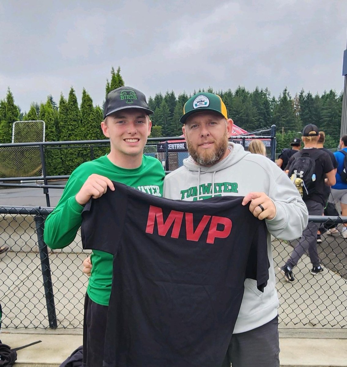 ethan_kastner's tweet photo. Had a fun time in Tacoma today with @CWUFB. Also was awarded QB MVP for the camp as well. Thank you to @MFerriter, @SpencerCrace, the whole coaching staff for a great day! @TBirdFootball @BrandonHuffman https://t.co/sYvAuAiYOA