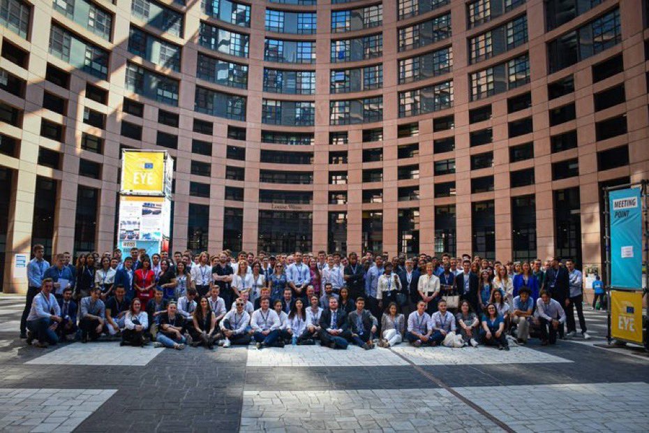 DominiqueBilde's tweet photo. 📍 Ce week-end, des centaines de jeunes patriotes Français et d'outre-mer sont venus lors des journées #EYE2023. Les #Lorrains étaient présents pour défendre une #Europe des nations 🇫🇷 !
Bravo à eux ! 👏 https://t.co/4cwg80ZxbU