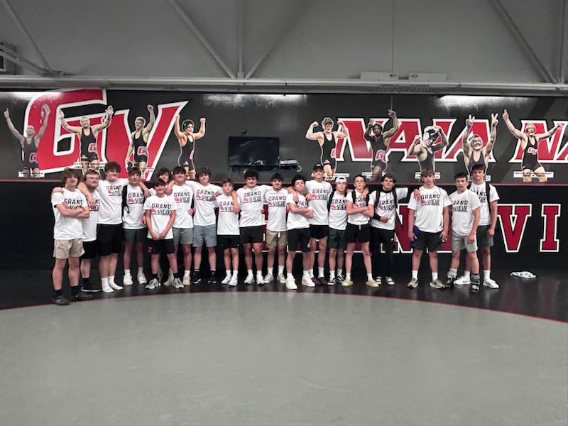warrior_wrestle's tweet photo. Fun day at the Grandview wrestling camp! Took 2nd place as a team 🥈 https://t.co/XyI687p6MC