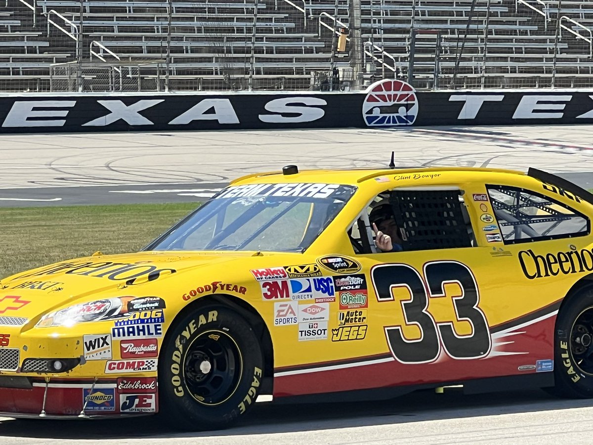 You are in the presence of greatness! To know him is to love him!🏎️💨🏁7️⃣3️⃣❌🤘🏼📸