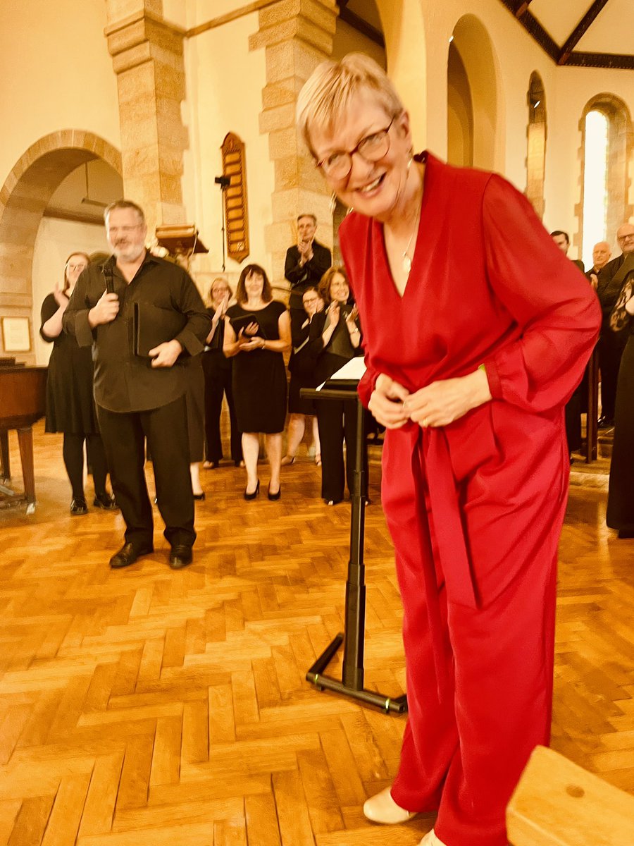 Take a bow <a href="/SusanHollingwo1/">Susan Hollingworth DUniv BEM</a> for 23 years directing <a href="/LoveSineNomine/">Sine Nomine</a> 🫶

Today’s performance was a beautiful and incredible tribute to Sue. Thank you Sine Nomine for a wonderful concert in sunny Sheffield ☀️