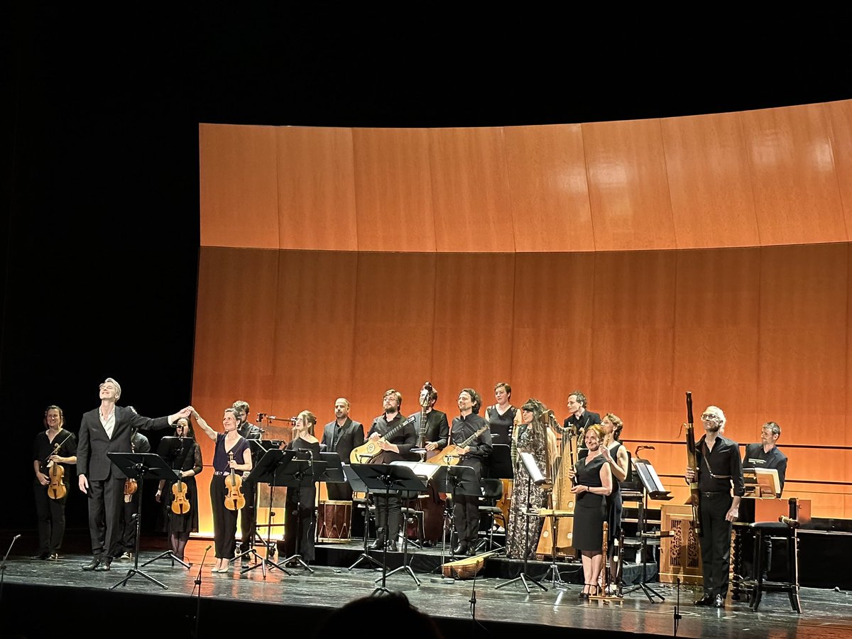 BonevaPreslava's tweet photo. #Coronis, magnífica zarzuela en versión de concierto hoy en el @Teatro_Real. El gran director musical Vincent Dumestre y la Orquesta Le Poème Harmonique han estado extraordinarios. Un auténtico placer descubrir estas obras barrocas españolas.
@PoemeHarmonique #barroco https://t.co/aYn17DI5P7
