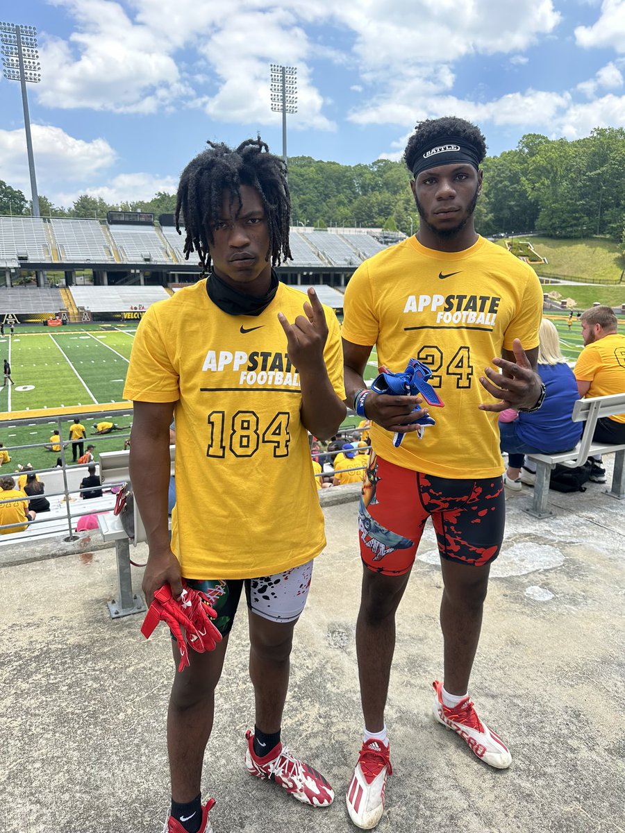 Jonathan Hinnant tweet media