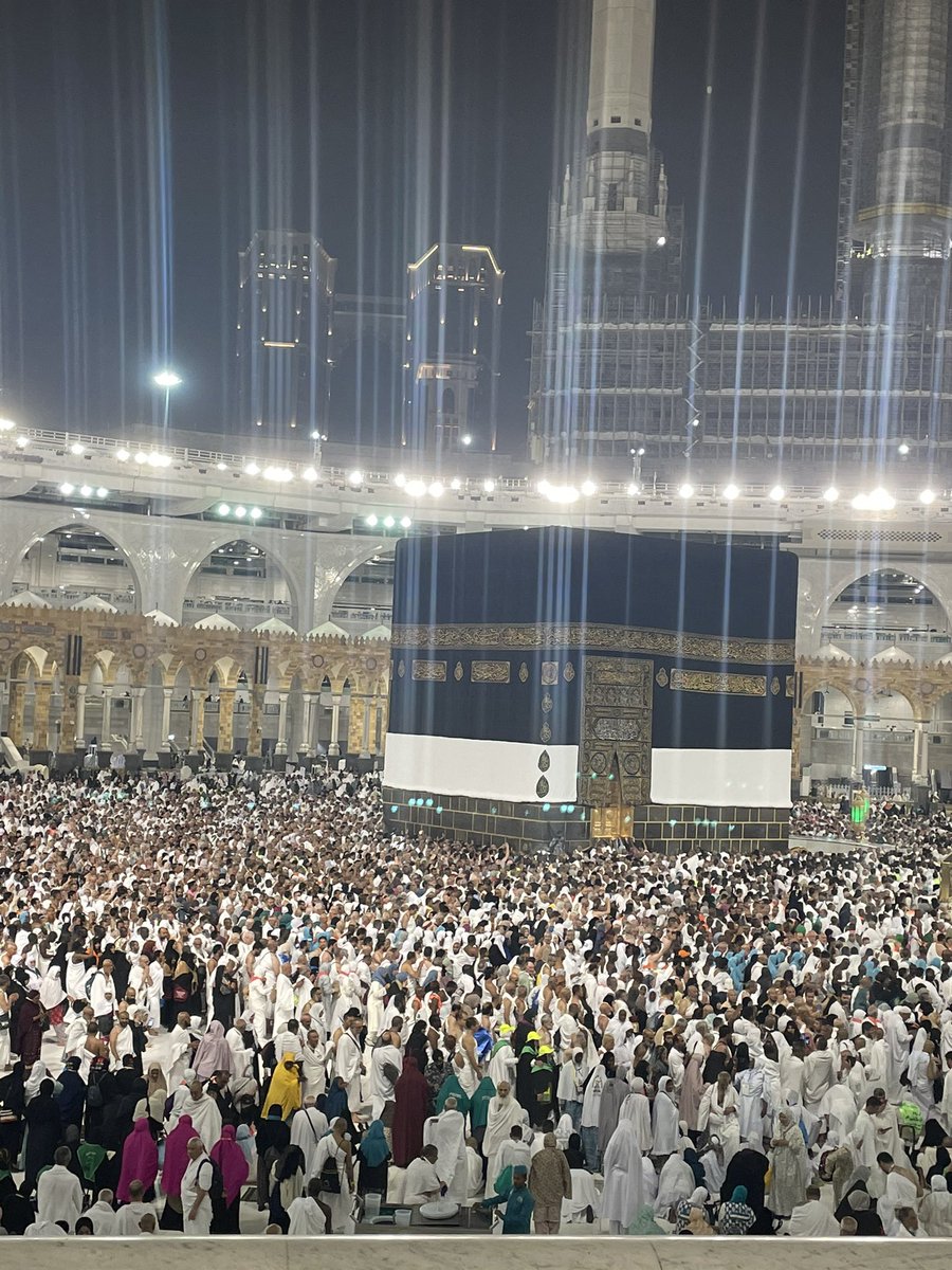 اللهم لك الحمد على التمام 🤍