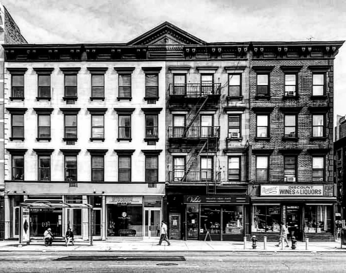 Rochdalian's tweet photo. Buildings in #Hells_Kitchen, #Manhattan. https://t.co/cRxl8s3It9