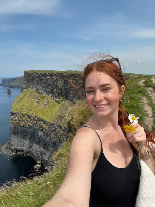 TW Pornstars - Felicity_Freckle. The latest pictures and videos from