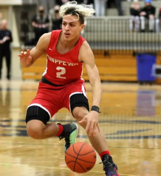 CVHSBasketball's tweet photo. 2022 grad @devinlilly23 (2 time 1st team MAC Red and 2 time 1st team tier 1 Macomb County All Star) will be continuing his college basketball career at Adrian College. @AdrianMBB is getting a good one. Can't wait to see what he does. #onceabigredalwaysabigred https://t.co/jHmqHKMYBg