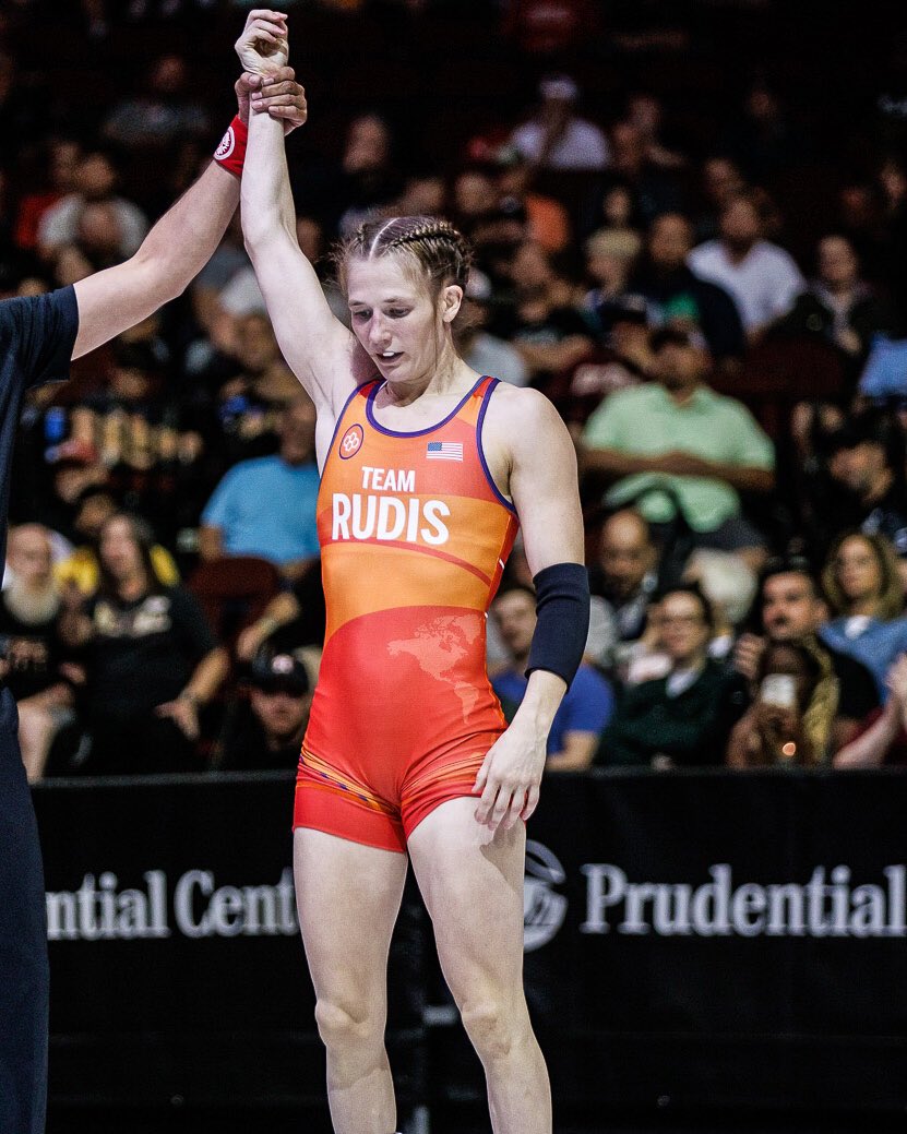 Unfinished Business

@sarhilde

#TeamRUDIS #FinalX