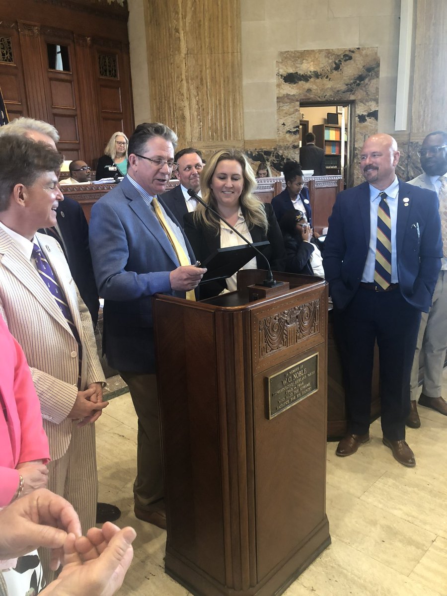JulieEmerson's tweet photo. It’s hard to describe #lalege sometimes. There’s a lot of frustration, very emotionally charged moments. But there’s some good moments too. Thanks @RepHodges64 for capturing this one for me. @TheRealGMiller is a real one. https://t.co/joKiHp3Wti