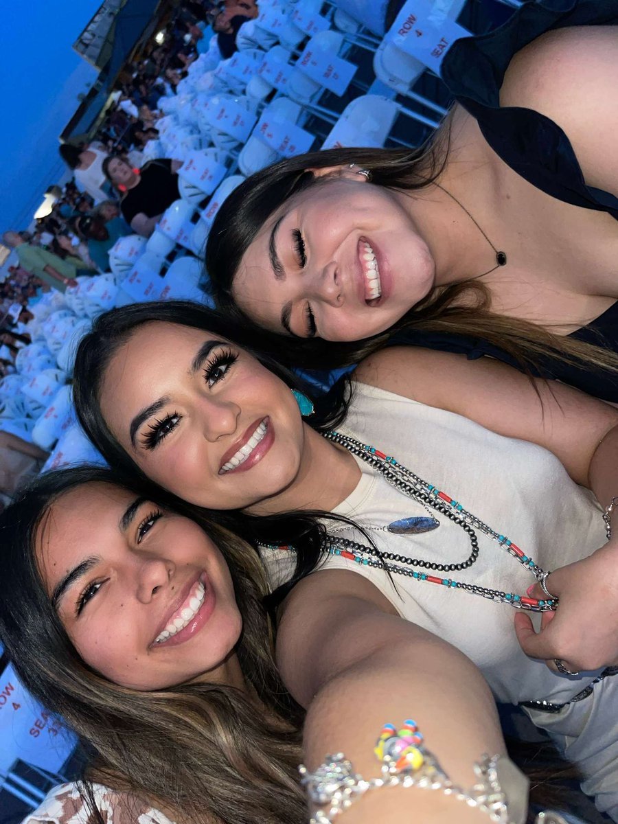 ⚡️drunk pics >>