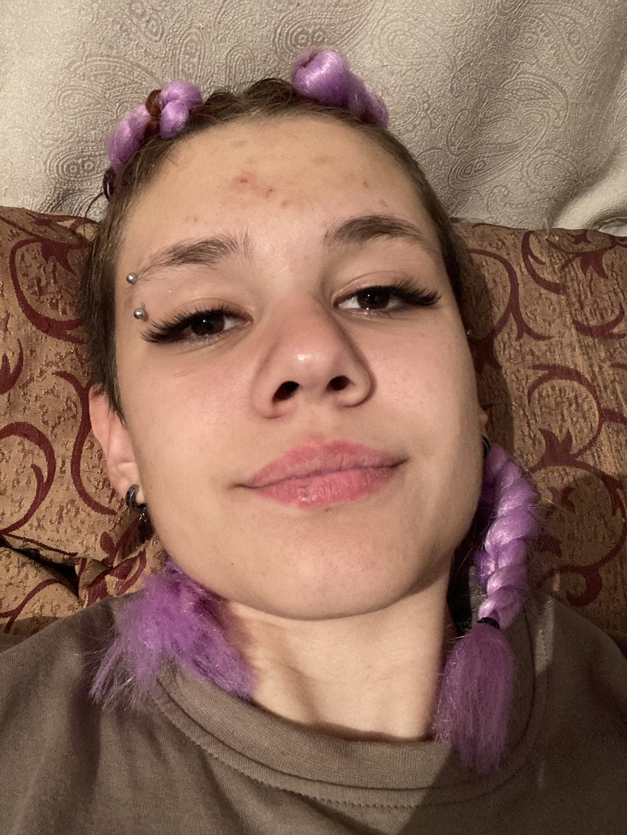 я кстати, опять с косами)