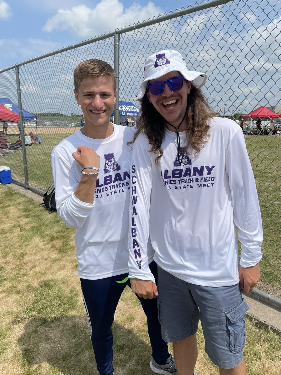 BarnackBenny's tweet photo. And @Shwalbany put in the work &amp; represented Albany well in the 1600. Excited to see what he can do next year! https://t.co/tAI7nrxuBG