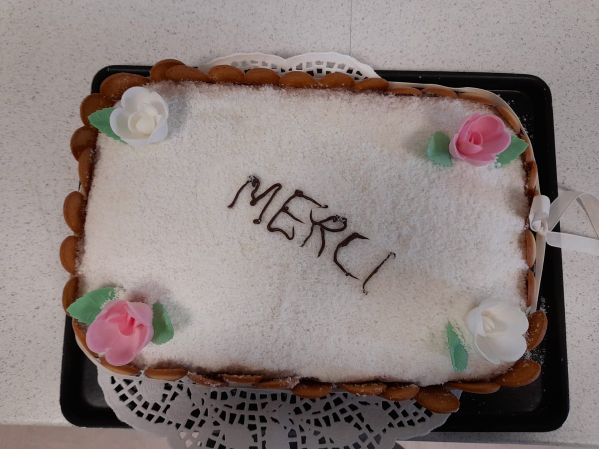 Clap de fin ! des ateliers répit JADE Dispositif Essonne avec la réunion de Bilan aujourd'hui ! <a href="/JeunesAidants/">Association nationale Jeunes AiDants Ensemble</a> 
avant la restitution des films le 23/09. Émotion, partage,
un gâteau fait avec Amour pour dire Merci !
Oui ! Merci ! à nos partenaires  et  surtout aux familles !