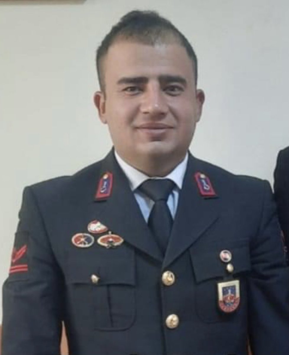 Kayseri Develi ilçesinde Görevli J.Uzm.Çvş.Abdülmümin Ersoy geçirdiği trafik kazasında Vefat etmiştir 
Allah rahmet eylesin Mekanı cennet olsun
Ailesinin ve Camiamızın başı sağolsun.