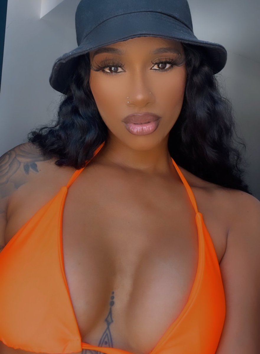If you look good, ACT BAD 💋