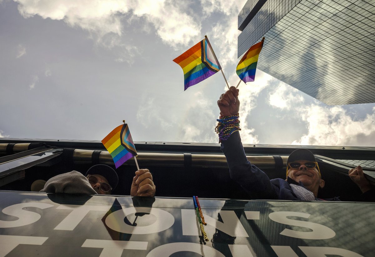 pictureboston's tweet photo. Some of my @NBC10Boston photo coverage of today's Boston Pride for the People parade. Continued in this thread. #PrideinBoston #BP4TP #worthyofyou @BP4TP @NECN @TelemundoNI- continued -> https://t.co/JSIEJ8BnwT